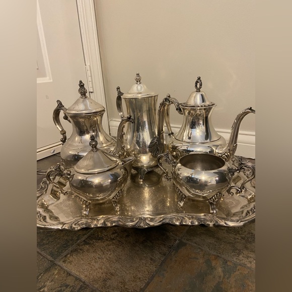 Late 19th Century Victorian FB Rogers Silver Plate Tea Coffee Set Vintage - Picture 8 of 10